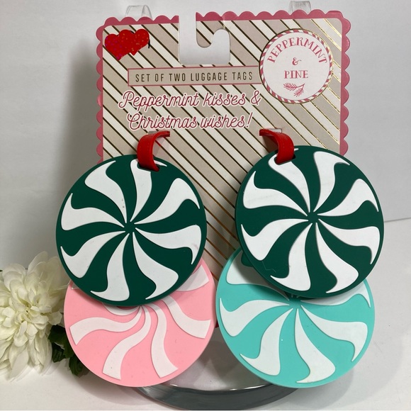 Peppermint & Pine 4 pk Home Peppermint  Kisses Luggage Tags NEW - Picture 1 of 5